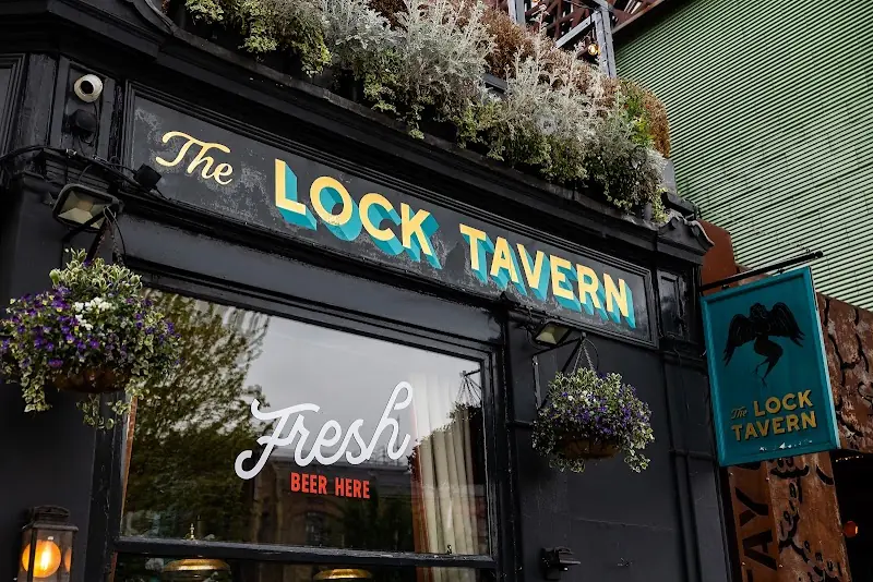 Lock Tavern