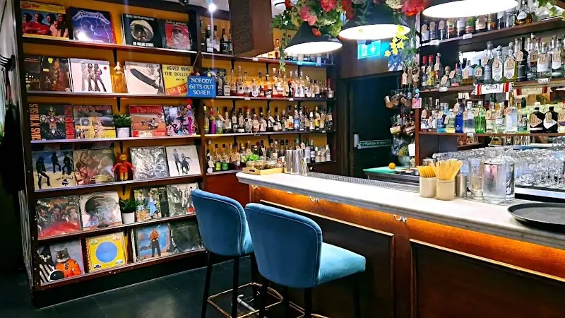 FAM Bar & Kitchen