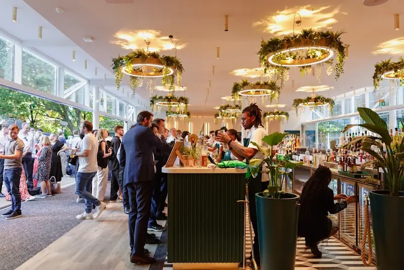 Oasis Bar & Terrace