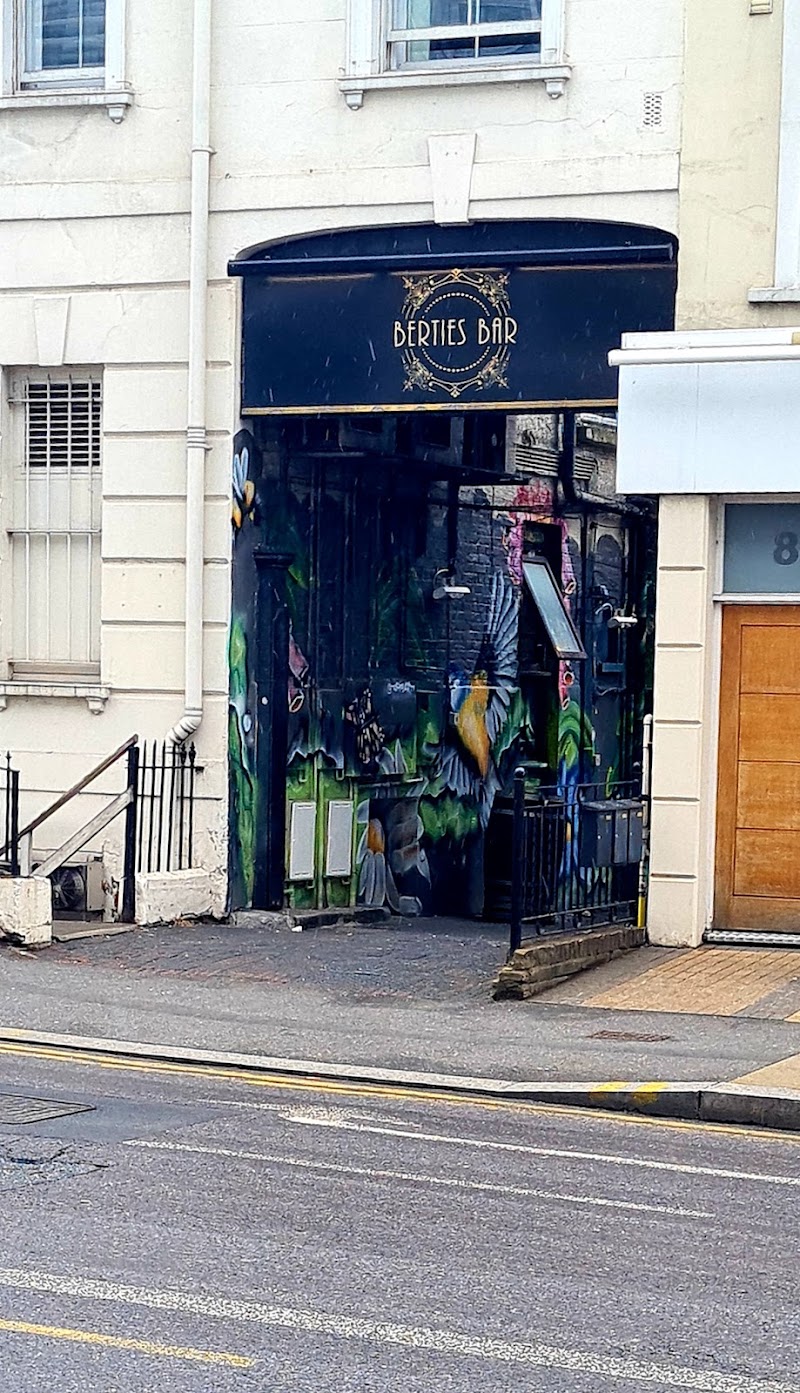 Bertie's Bar
