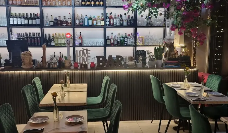 Fifth Element - Italian - Bar and Kitchen Waterloo 🇮🇹
